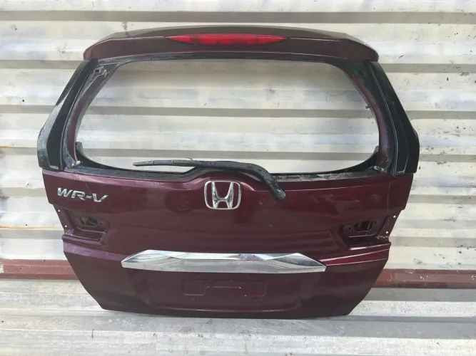 Tampa Traseira Honda WR-V - Peça Automotiva Original