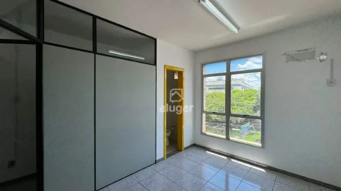 Sala para alugar, Candida Câmara - Montes Claros/MG - R$ 1.300,00 - Alugar Imóveis