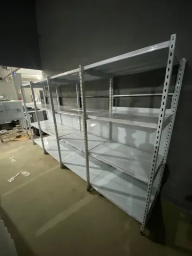 Gôndola aço reforçada