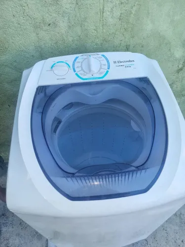 Máquina eletrolux 6kg 110v.