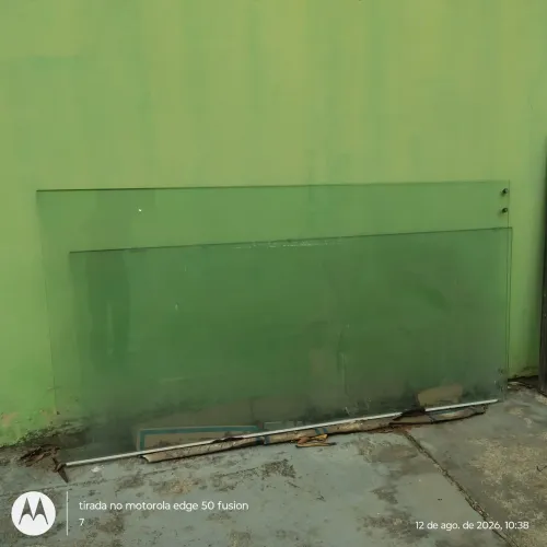 Vendo porta de vidro 10 mil