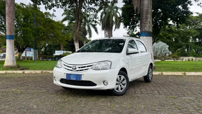 Toyota Etios X 1.3 Flex 16V 5P Mec. 2017