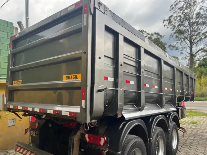 Carreta caçamba Rossetti Levtec