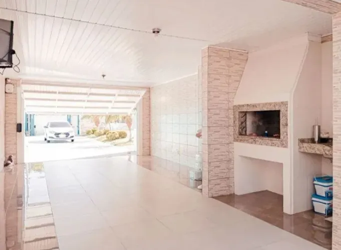 Sobrado à venda em Laranjal, Pelotas, RS, condomínio Villa Bella. Mobiliado, 234m², 2 dorm