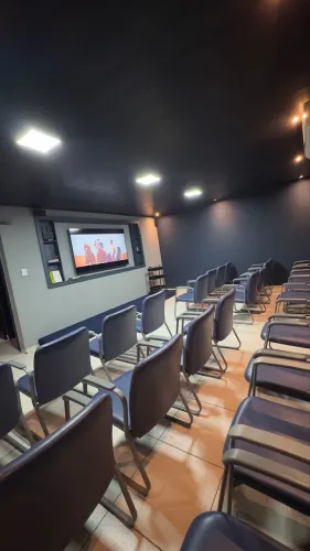 ? Auditório para Aluguel em Bauru | Espaço para Cursos, Palestras e Workshops 