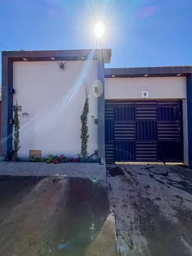 Casa à Venda no Gentil Meireles  3 Quartos, Suíte, Área Gourmet e Quintal
