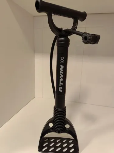 Bomba de Ar Btwin 100 para Bicicleta