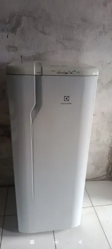 ? GELADEIRA ELECTROLUX À VENDA ?