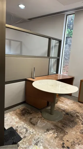 Conjunto de Divisória e mesa