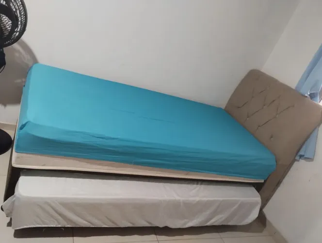 Cama de solteiro dupla