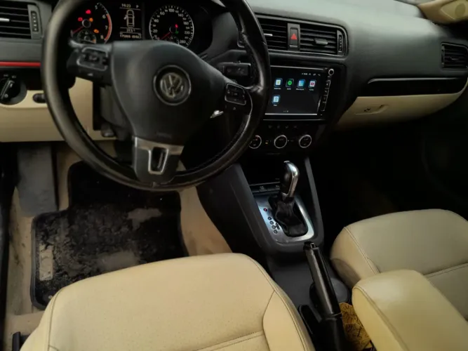 Volkswagen Jetta Comfortline 2.0 T.flex 8V 4P Tipt. 2013