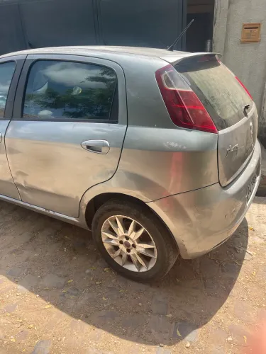 Fiat Punto Attractive 1.4 Fire Flex 8V 5P 2012