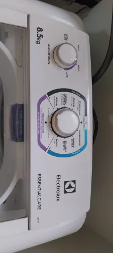 Máquina de Lavar Electrolux Essential Care 8,5kg LES09 - Pouco Uso