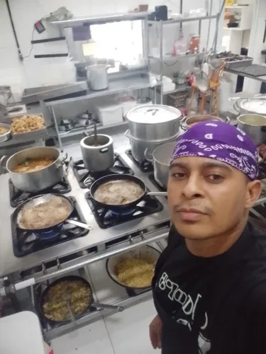 Fasso comida muito boa s