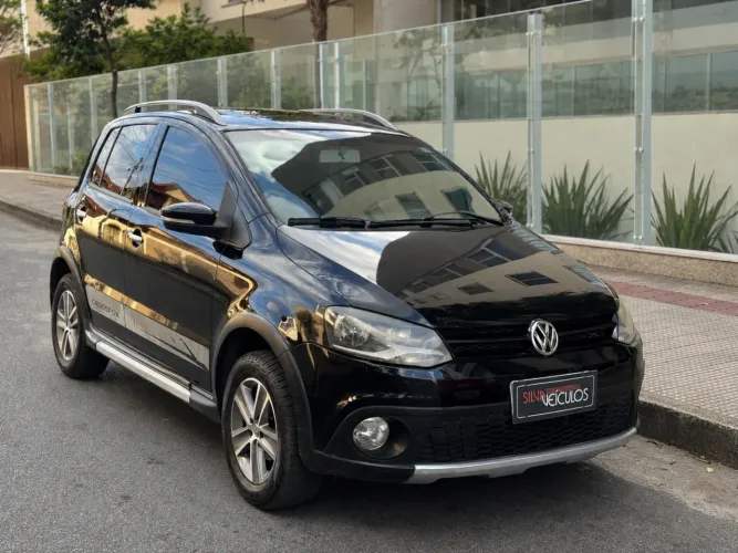 Volkswagen Crossfox 1.6 MI Total Flex 8V 5P 2011