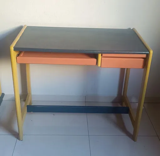 JOGO ESCRIVANINHA E CRIADO MUDO 