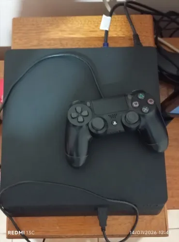 PS4 SLIM 500 GB, usado, acompanha dois jogos