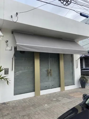 Toldo Em Lona Retrátil com braço - Metragem 5,00x2,50
