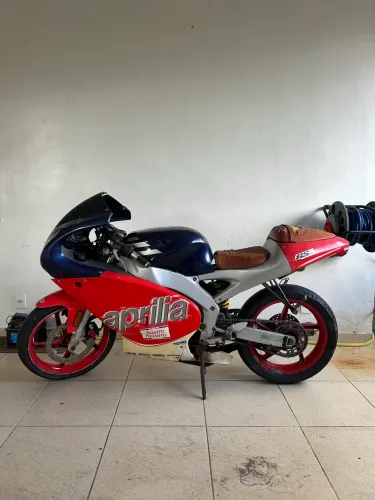 Única anunciada no Brasil! APRILIA RS50