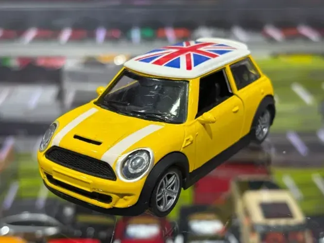 Carrinho Mini Cooper Amarelo 1:32