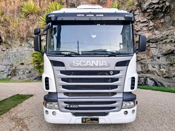 Cavalo Scania R440 2013