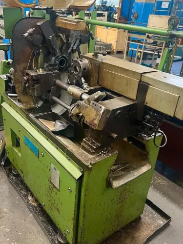 Torno automático TBF 42 Contém caixa ZF
