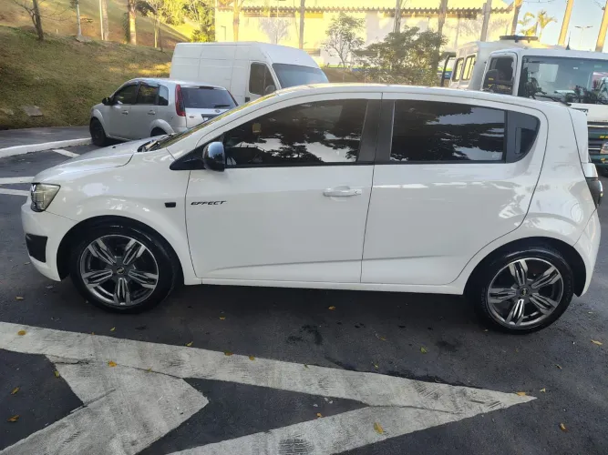 Chevrolet Sonic HB LTZ Effect 1.6 16V Flexp 5P AUT 2014