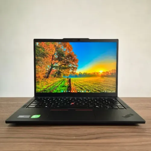 Notebook Lenovo (Core Ultra 5 + 16 GB DDR5 + Tela OLED) c/ Garantia - Avalio trocas !!!