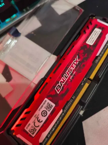 Memória DDR4 4GB 2400mhz Ballistix Vermelha