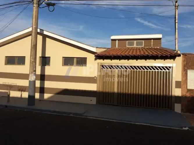 Venda de Casas / Padrão na cidade de Ribeirão Preto