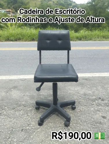 Cadeira de Escritório com Rodinhas