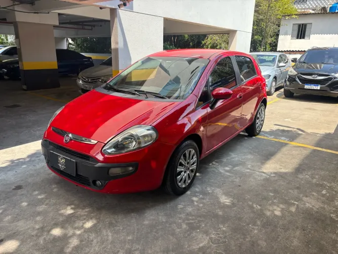Fiat Punto Attractive 1.4 Fire Flex 8V 5P 2013