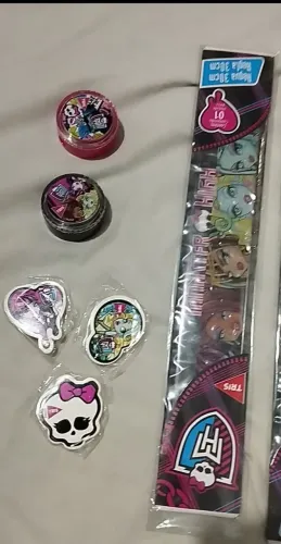 Material Monster High escolar