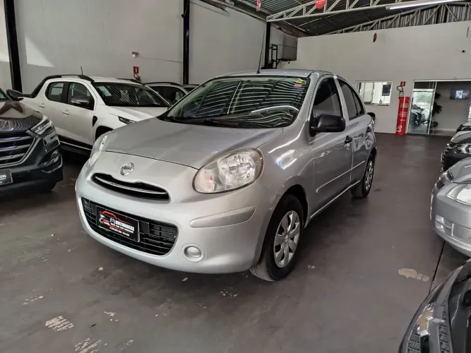 Nissan March 1.0 16V Flex Fuel 5P 2013