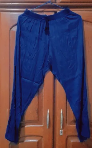 vendo esse vestido blusao e essa calça com abertura nas laterais