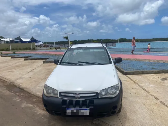 Fiat Strada 1.4 MPI Fire Flex 8V CS 2012