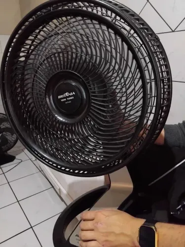 Vendo dois ventiladores 70  nos dois  
