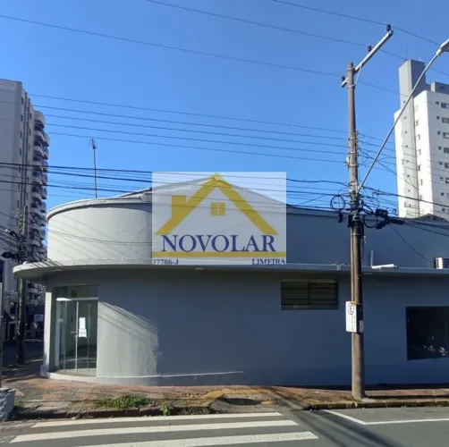 Salão Comercial para Locação em Limeira, Centro, 2 banheiros