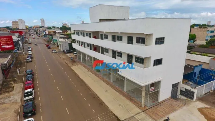 Salas comerciais novas (primeiro piso) para locação em localização privilegiada. Av. Carlo