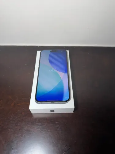 iPhone 15 Pro Max - 512GB excelente