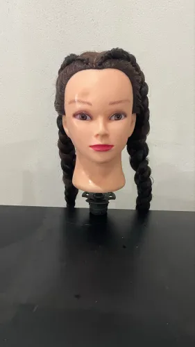 Cabeça de boneca para treinamento 