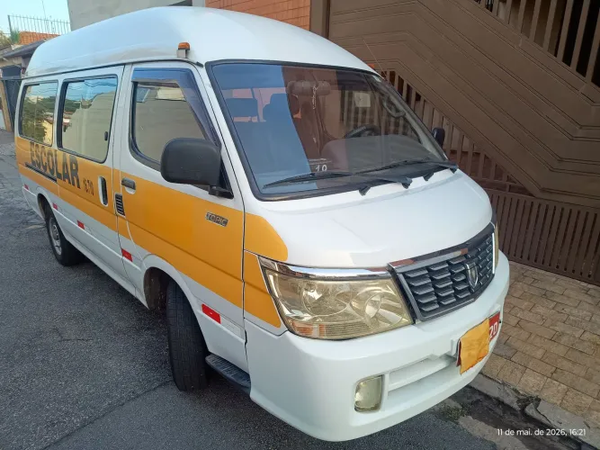 Jinbei Topic Escolar SL 2.2 8V/ 2.0 16V 4P 2009