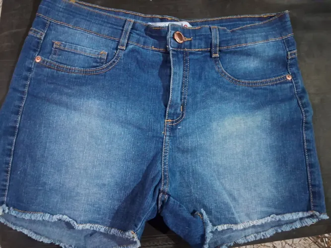 Short jeans tamanho 44 novo