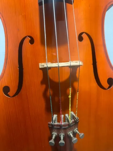 Violoncelo Eagle CE 200 4/4