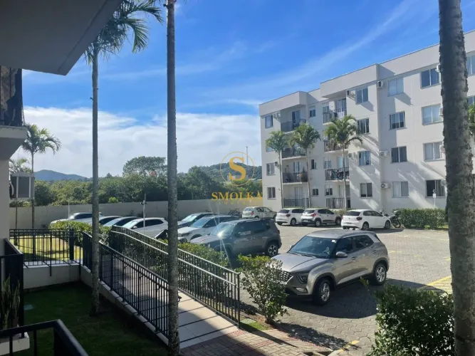Apartamento com 2 dormitórios em condomínio fechado na Vargem do Bom Jesus