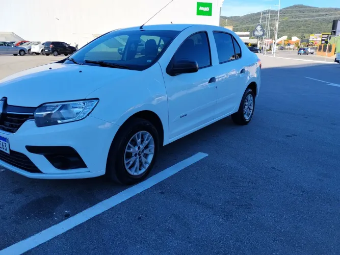 Renault Logan Life Flex 1.0 12V 4P Mec. 2023