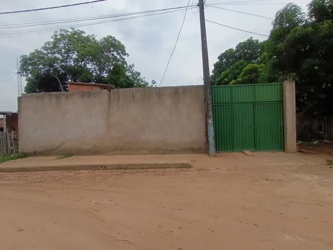 Alugar -se uma casa 