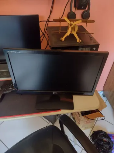 Monitor LG HD 19"