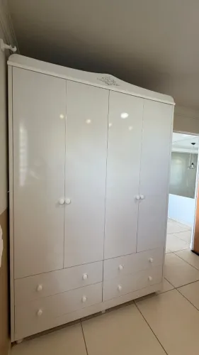 Guarda roupa infantil
