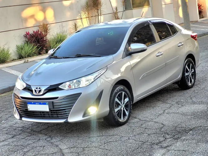 Toyota Yaris XL Sedan 1.5 Flex 16V 4P Aut. 2019